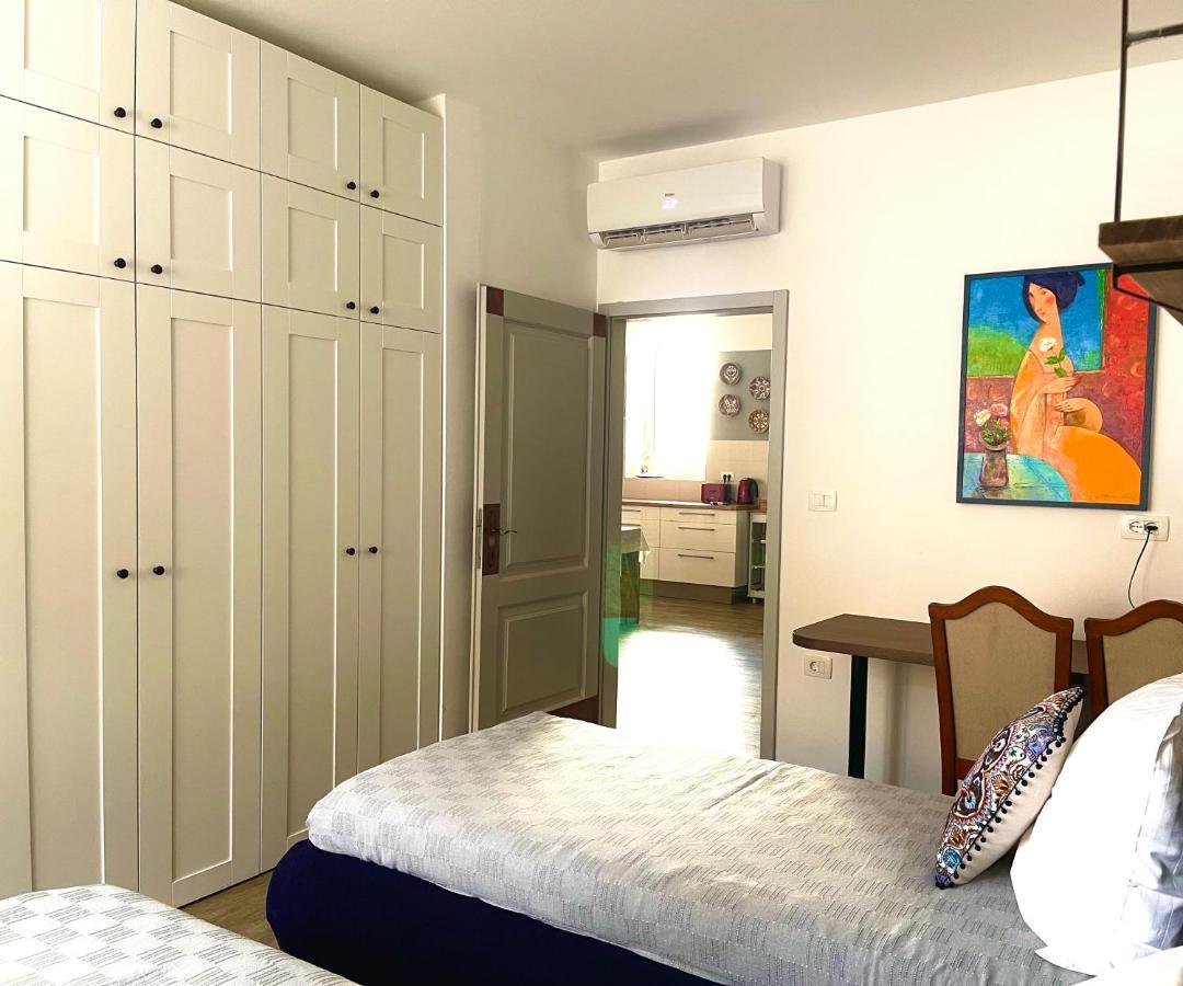 Апартаменты Happy Casa Oldtown Boutique Копер Экстерьер фото