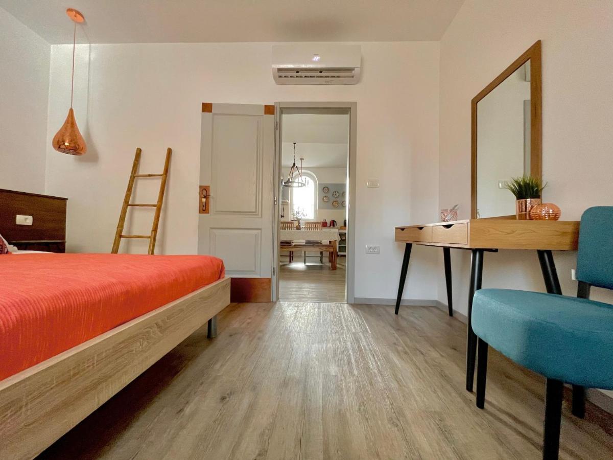 Апартаменты Happy Casa Oldtown Boutique Копер Экстерьер фото