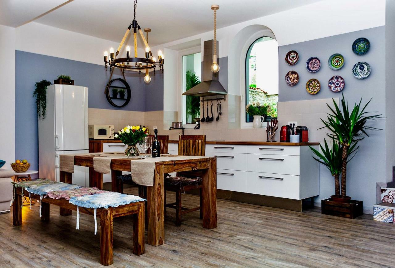Апартаменты Happy Casa Oldtown Boutique Копер Экстерьер фото